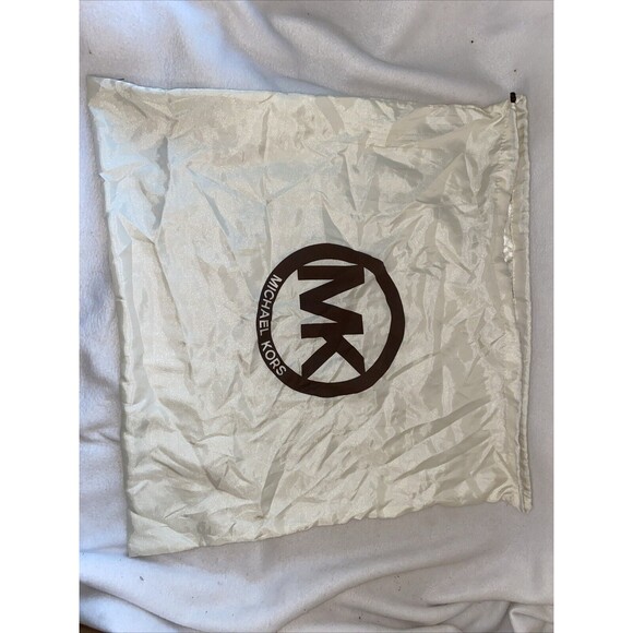 Michael Kors MK Dustbag Dust Bag Cover Ivory 21x22 Satin Drawstring Storage - Picture 1 of 6